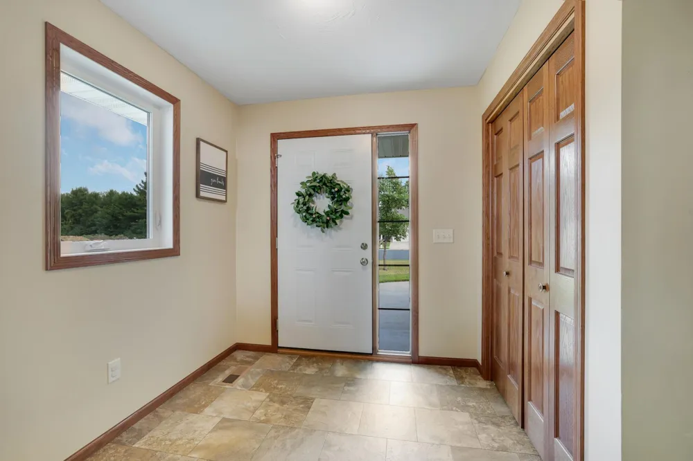 1108 Mulberry Avenue NE Montgomery, MN 56069