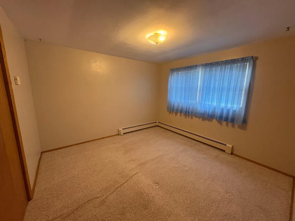 1431 7th Street Wahpeton, ND 58075