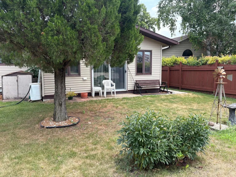 1431 7th Street Wahpeton, ND 58075