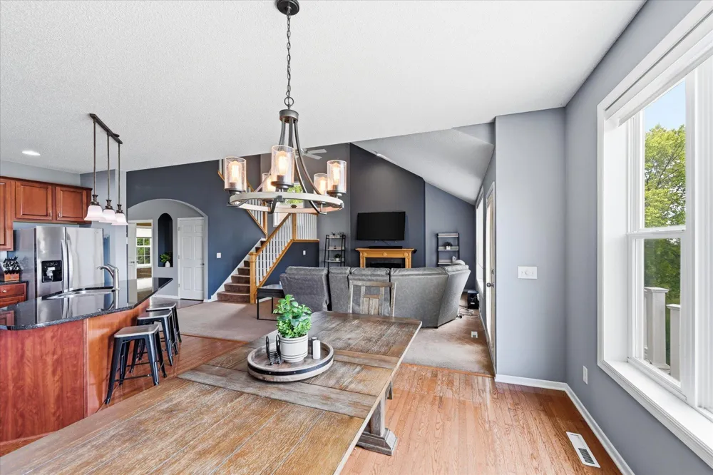2410 Meadow Drive Buffalo, MN 55313