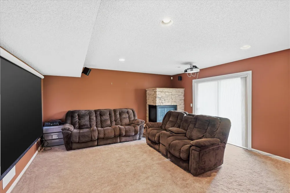 2410 Meadow Drive Buffalo, MN 55313