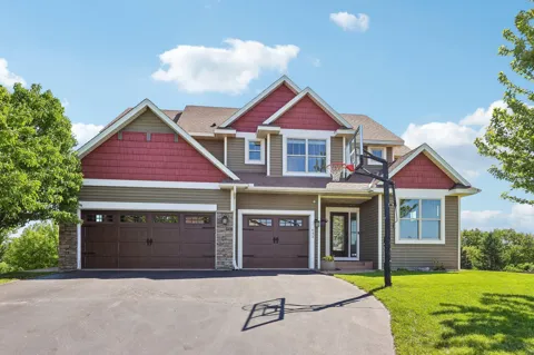 643 Parkside Court