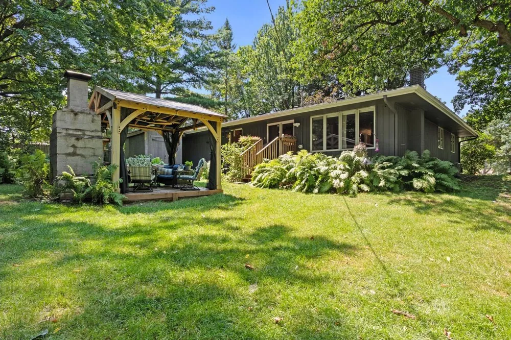 2685 Glenbrook Avenue Oakdale, MN 55128