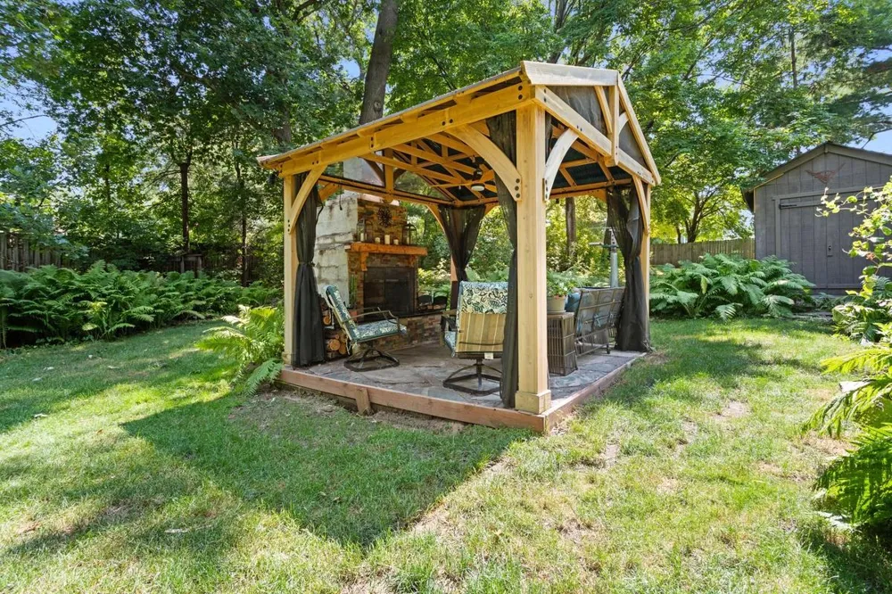 2685 Glenbrook Avenue Oakdale, MN 55128