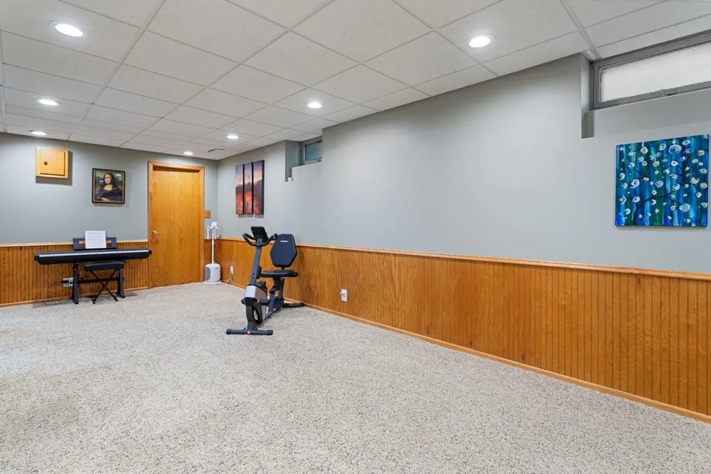 2685 Glenbrook Avenue Oakdale, MN 55128