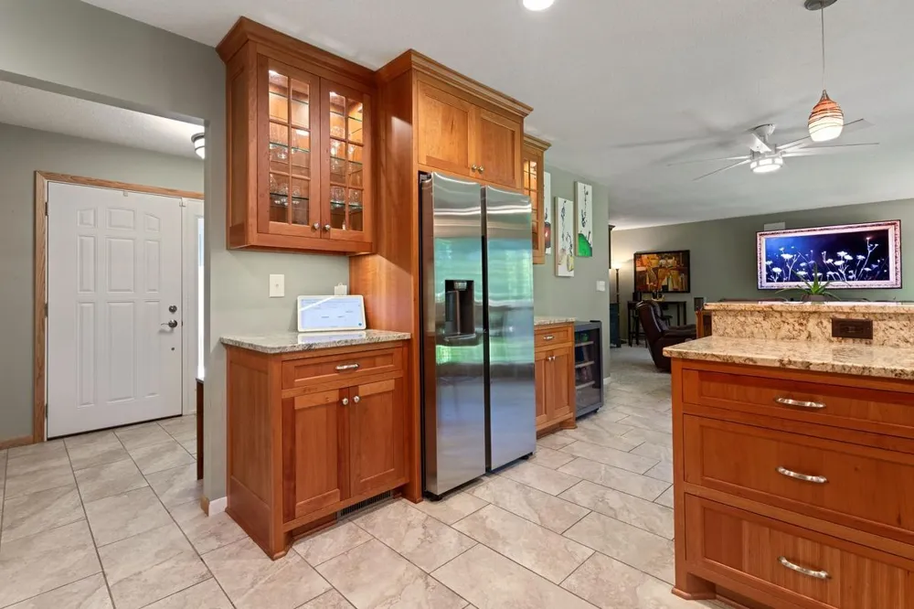 2685 Glenbrook Avenue Oakdale, MN 55128
