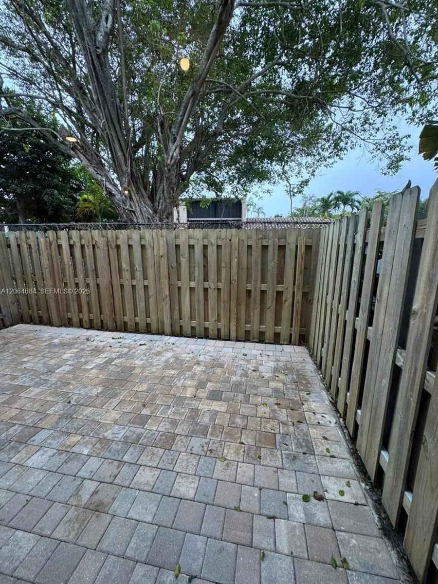 768 NE 206th Ter #768 Miami, FL 33179