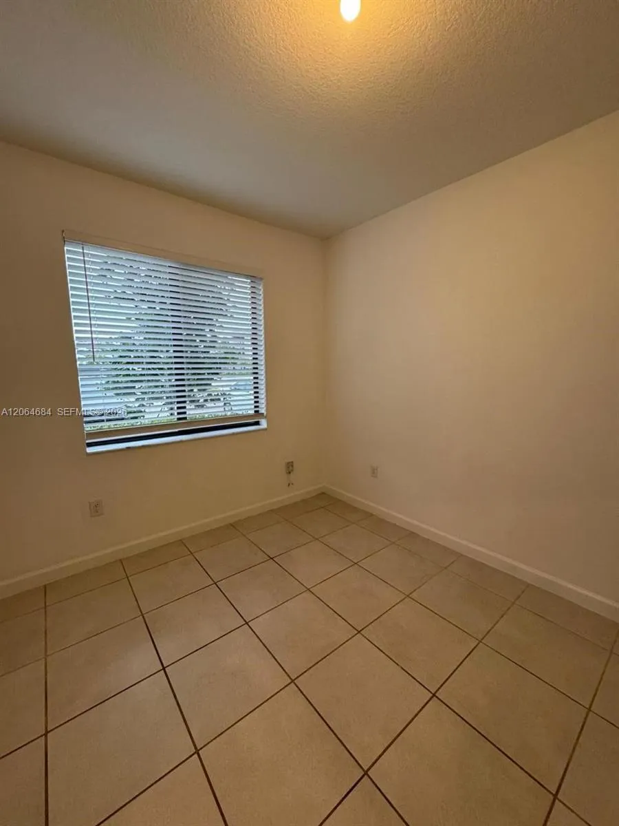 768 NE 206th Ter #768 Miami, FL 33179