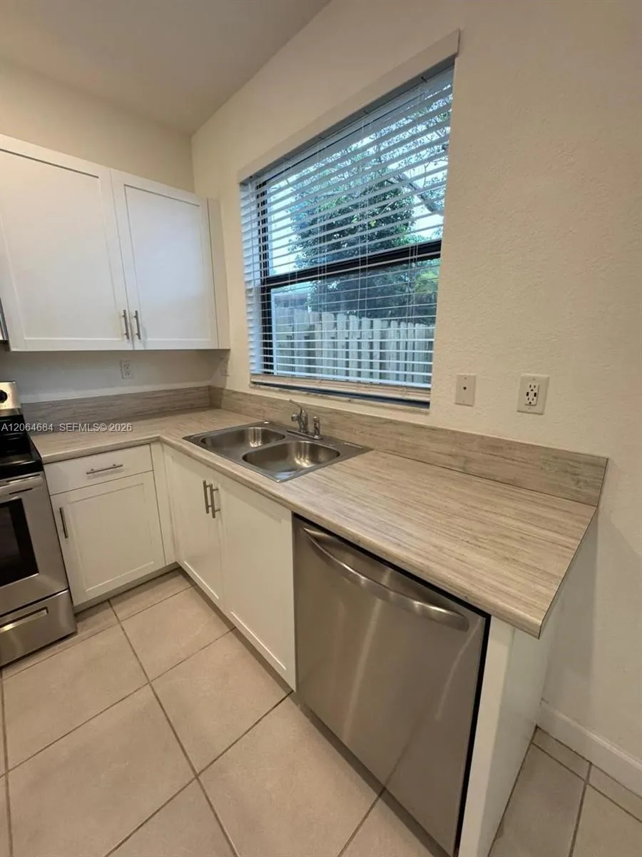 768 NE 206th Ter #768 Miami, FL 33179