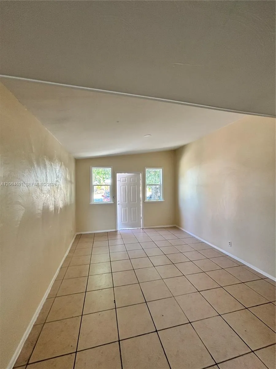 5442 Fourth Ave Fort Myers, FL 33907