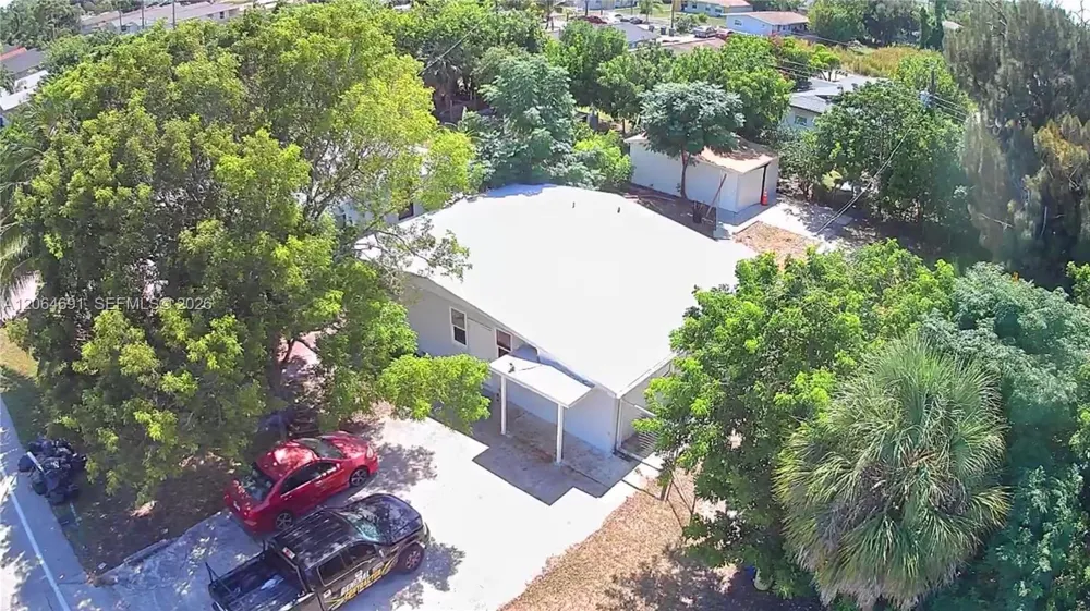 5442 Fourth Ave Fort Myers, FL 33907