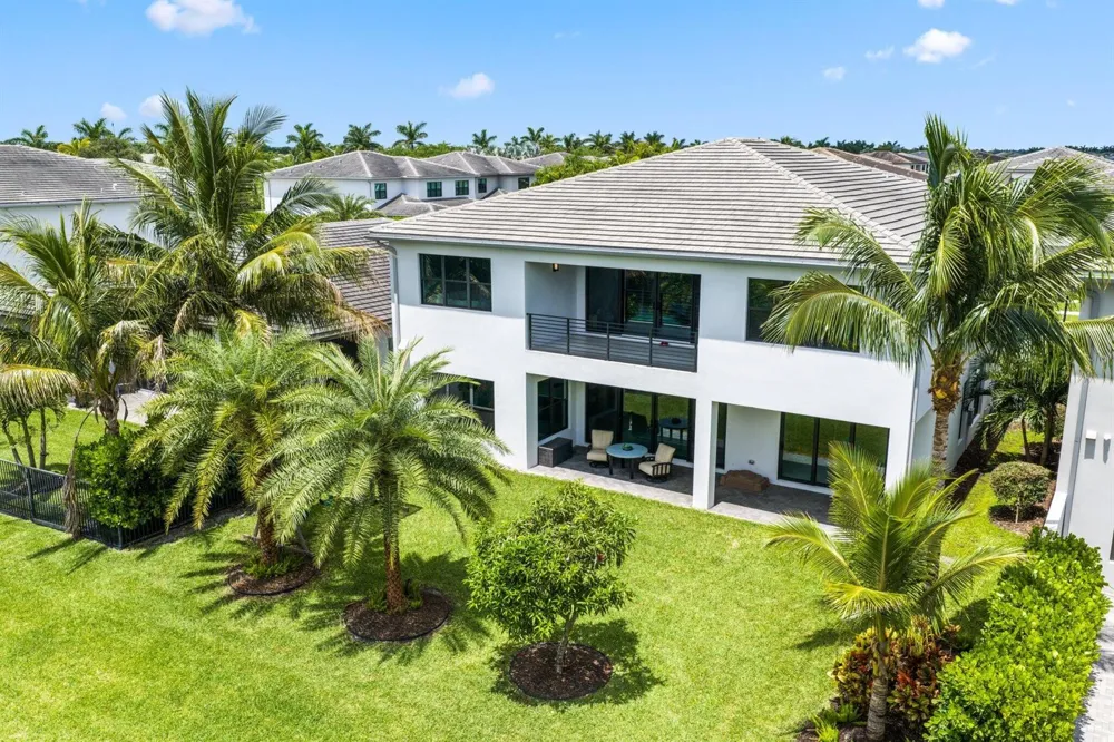 17092 Five Waters Avenue Boca Raton, FL 33496