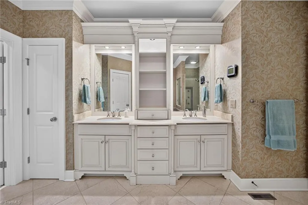128 Knicker Lane Bermuda Run, NC 27006