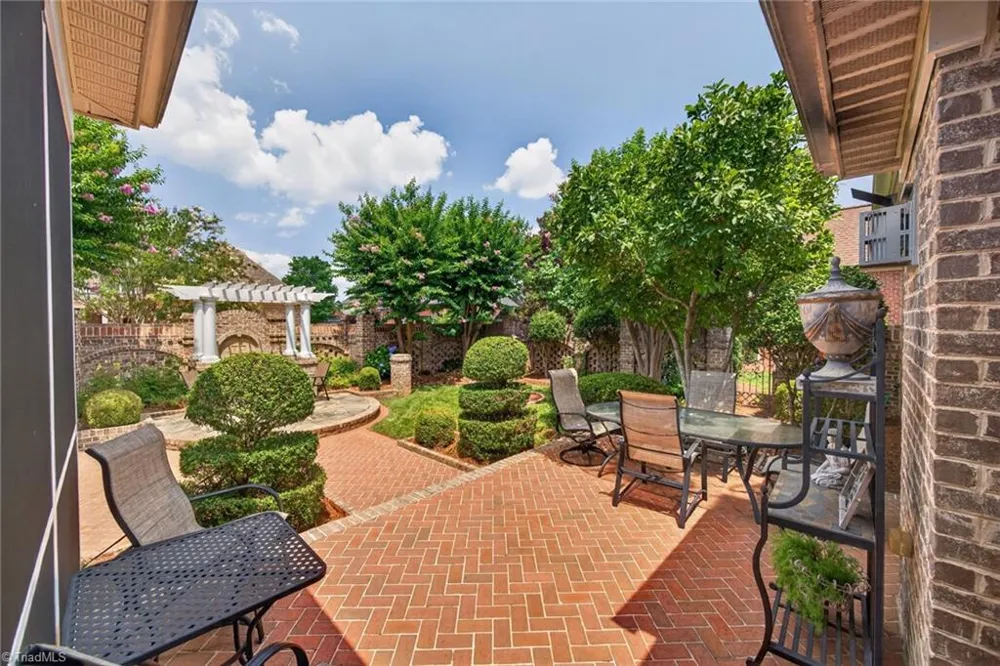 128 Knicker Lane Bermuda Run, NC 27006