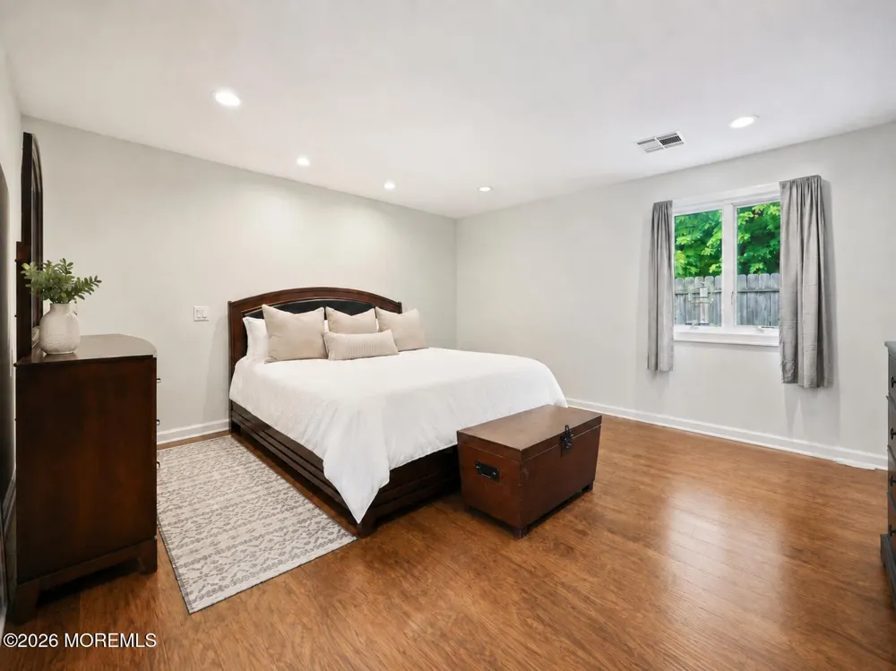 28 Riverview Drive Tinton Falls, NJ 07724