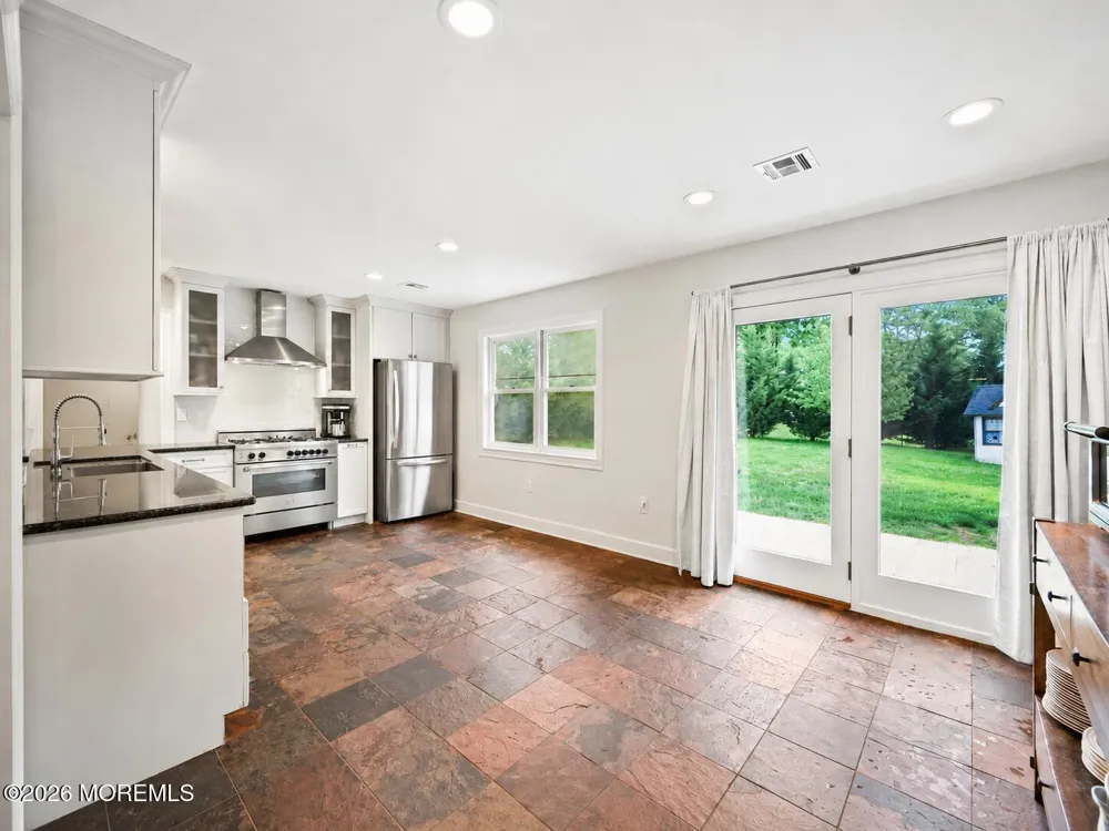 28 Riverview Drive Tinton Falls, NJ 07724