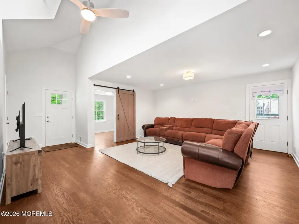 28 Riverview Drive Tinton Falls, NJ 07724
