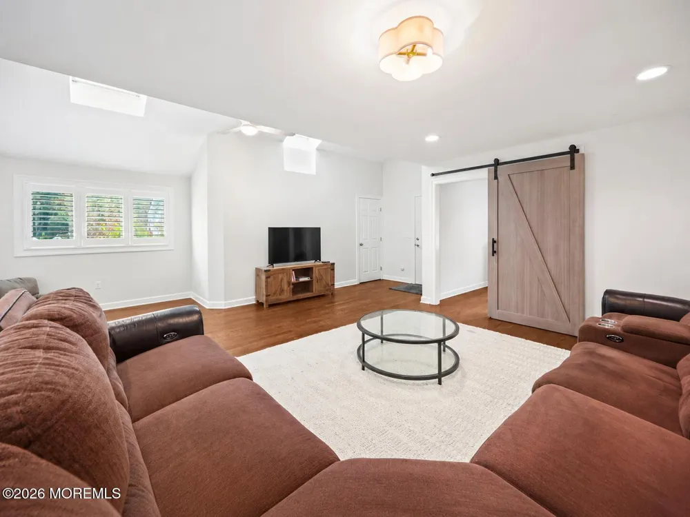 28 Riverview Drive Tinton Falls, NJ 07724