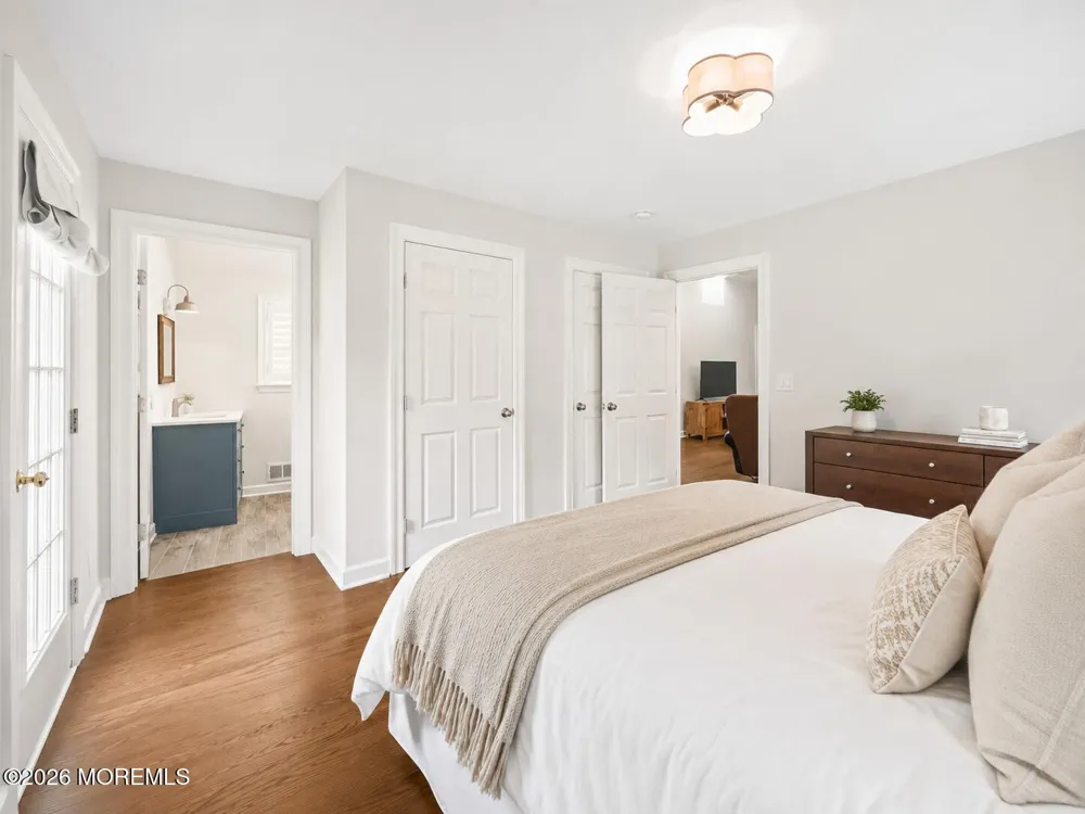 28 Riverview Drive Tinton Falls, NJ 07724