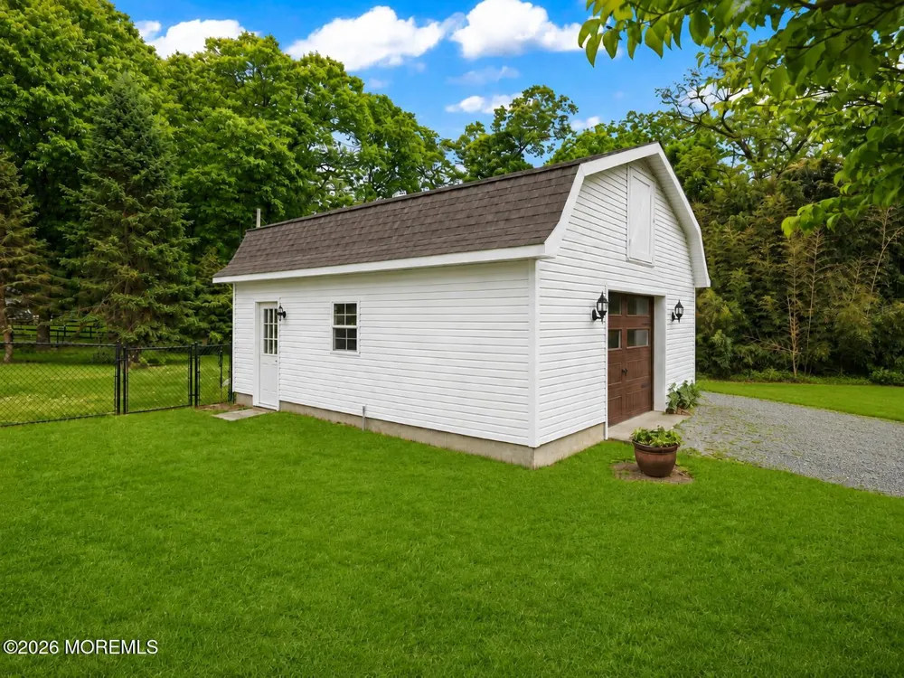 28 Riverview Drive Tinton Falls, NJ 07724