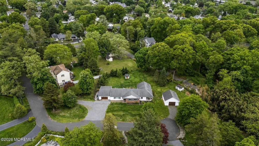 28 Riverview Drive Tinton Falls, NJ 07724