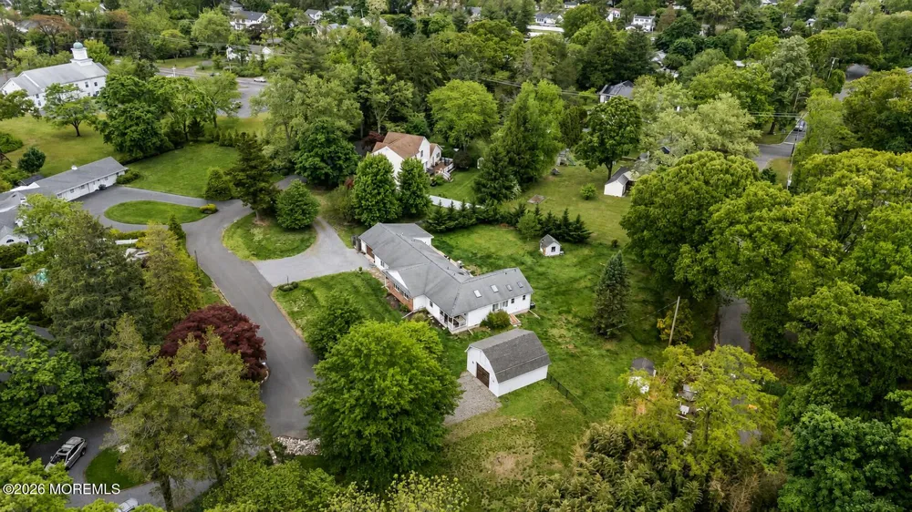 28 Riverview Drive Tinton Falls, NJ 07724