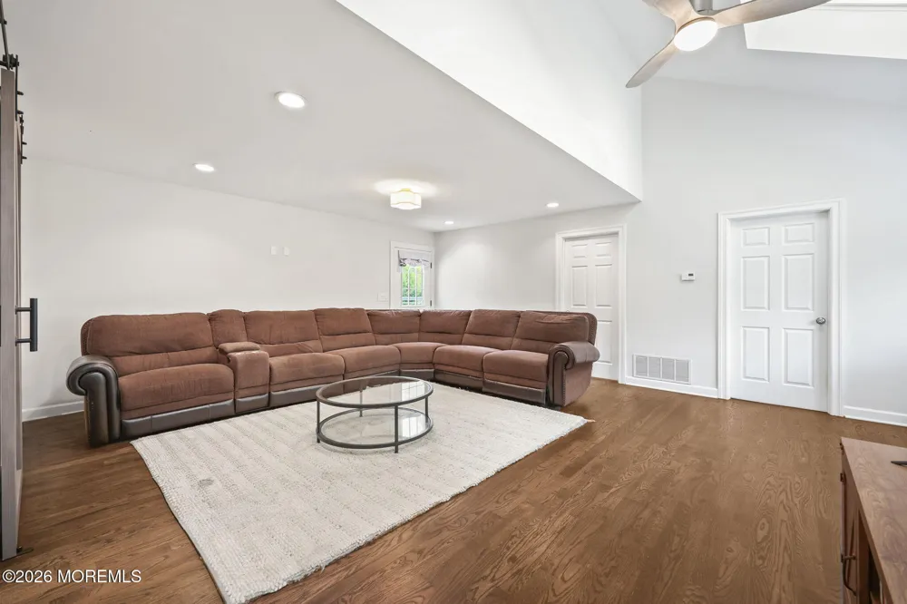 28 Riverview Drive Tinton Falls, NJ 07724
