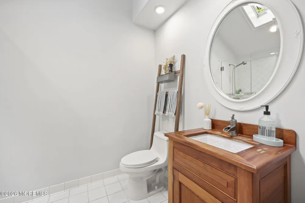 28 Riverview Drive Tinton Falls, NJ 07724