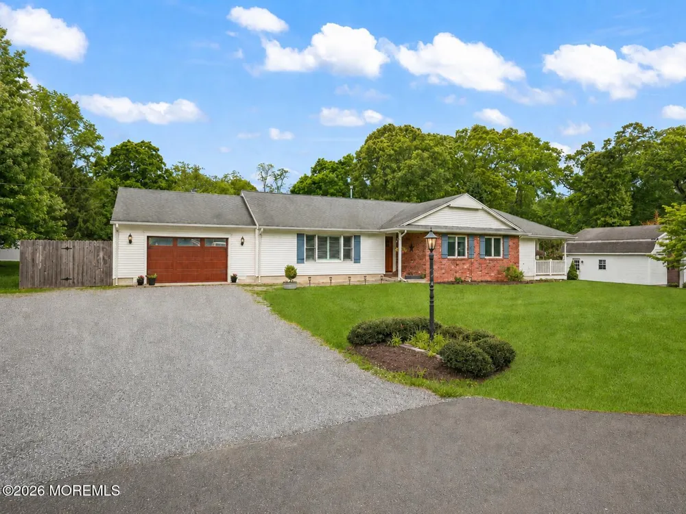 28 Riverview Drive Tinton Falls, NJ 07724