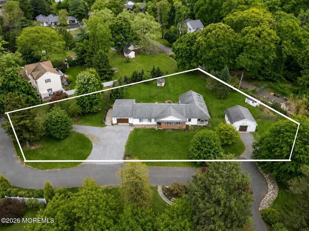 28 Riverview Drive Tinton Falls, NJ 07724