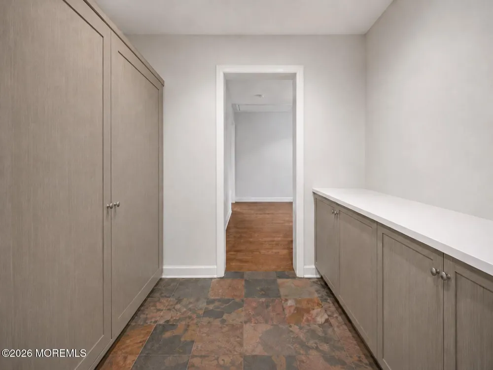 28 Riverview Drive Tinton Falls, NJ 07724
