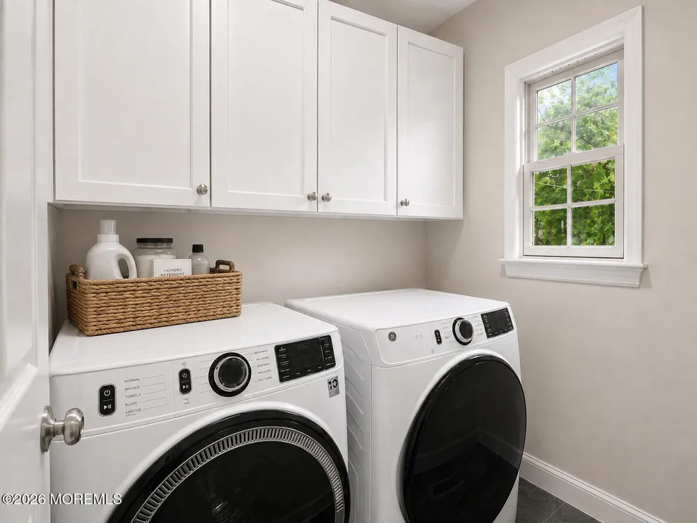 28 Riverview Drive Tinton Falls, NJ 07724