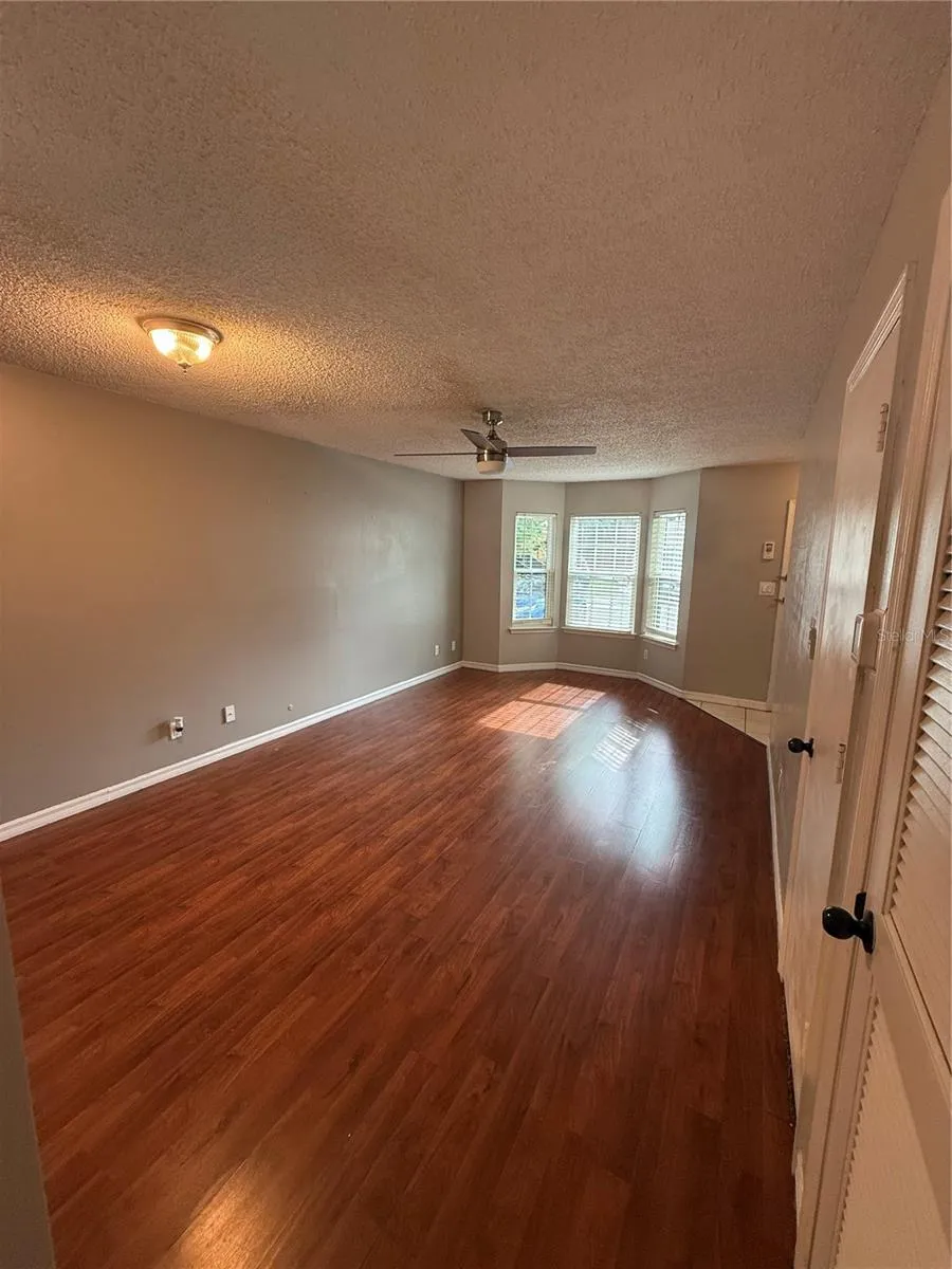 2302 MAKI ROAD #40 Plant City, FL 33563