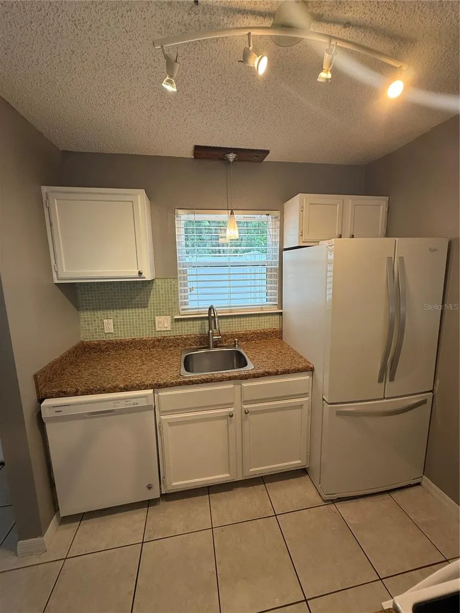 2302 MAKI ROAD #40 Plant City, FL 33563
