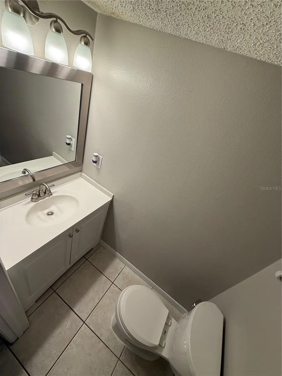2302 MAKI ROAD #40 Plant City, FL 33563