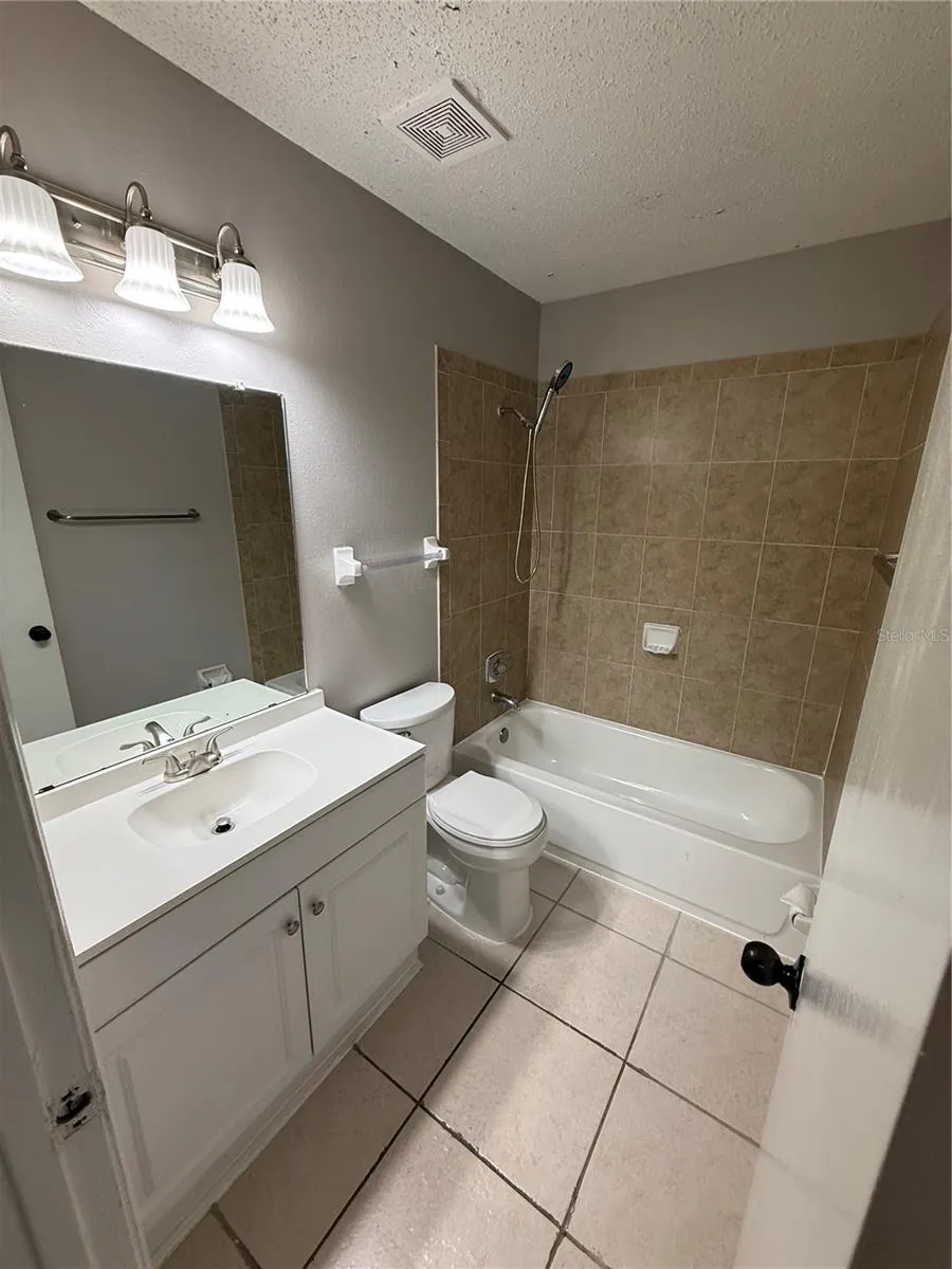 2302 MAKI ROAD #40 Plant City, FL 33563