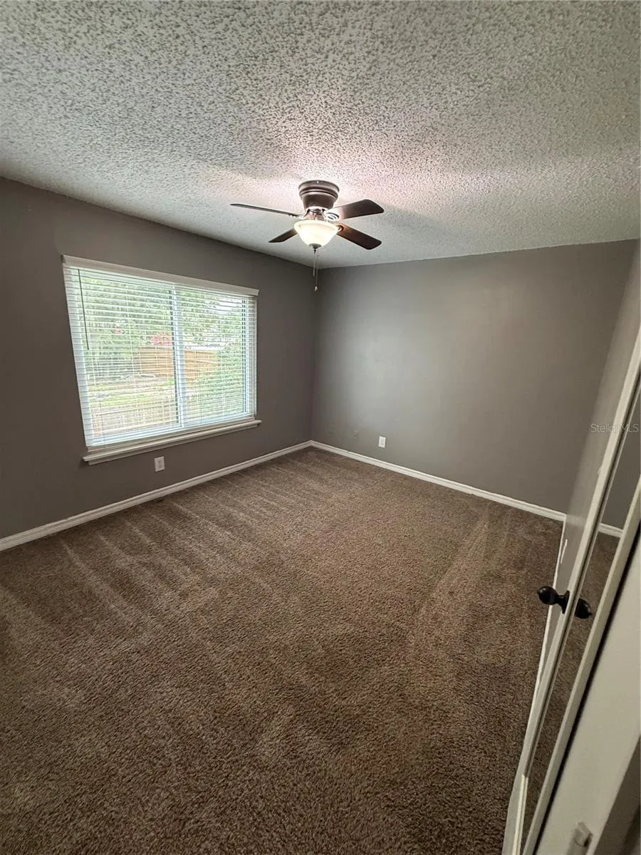2302 MAKI ROAD #40 Plant City, FL 33563