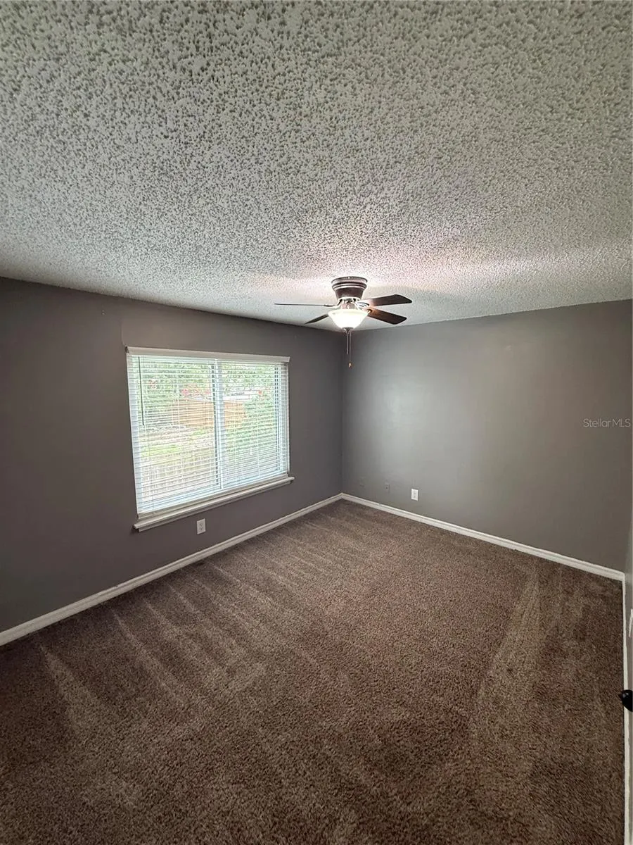 2302 MAKI ROAD #40 Plant City, FL 33563