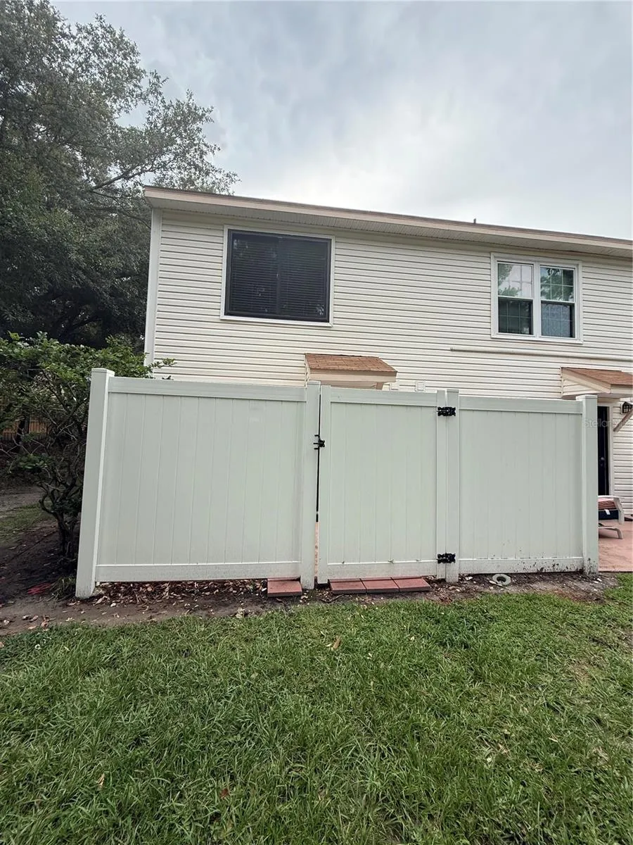 2302 MAKI ROAD #40 Plant City, FL 33563
