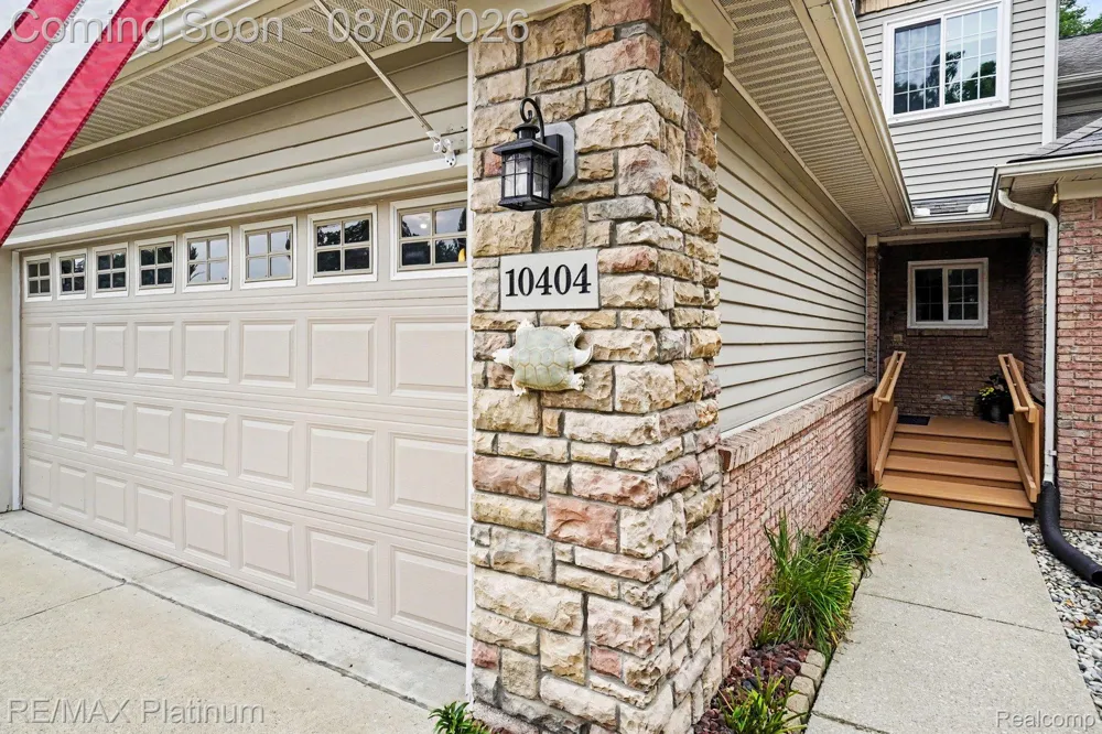 10404 FAWN RIDGE TRAIL Hartland Township, MI 48353
