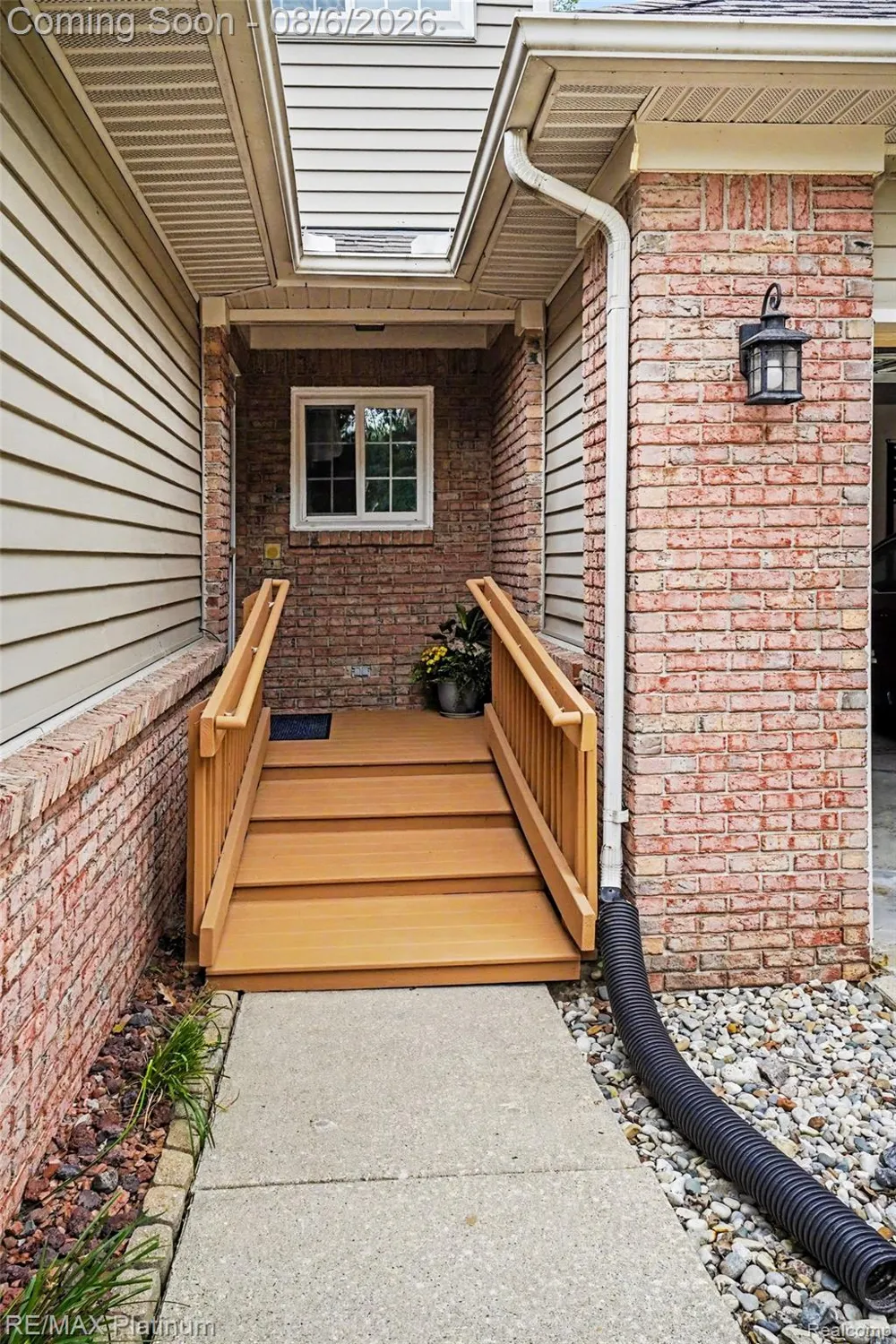 10404 FAWN RIDGE TRAIL Hartland Township, MI 48353
