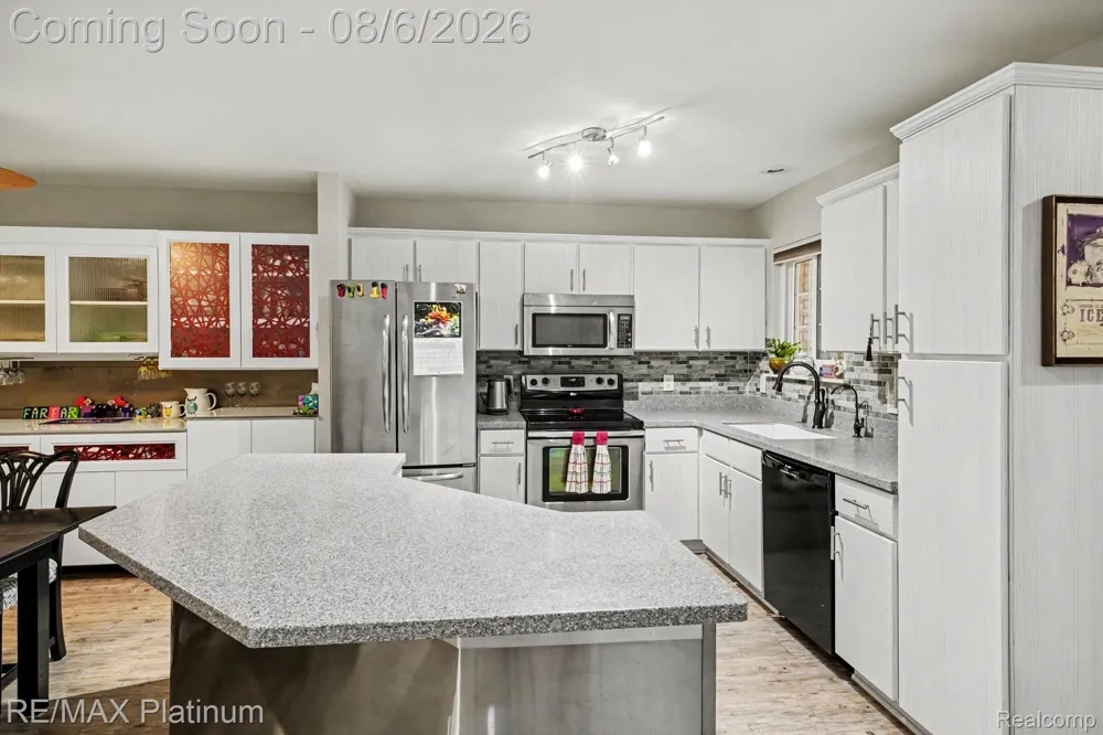 10404 FAWN RIDGE TRAIL Hartland Township, MI 48353