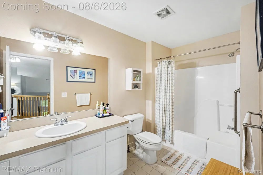 10404 FAWN RIDGE TRAIL Hartland Township, MI 48353