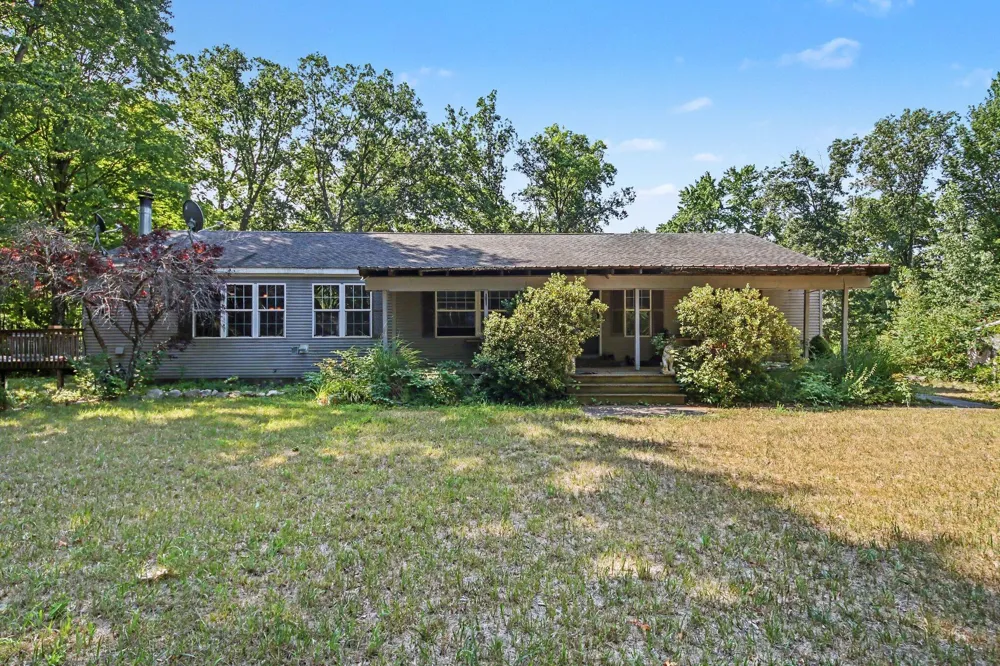 6266 E Hungerford Lake Drive Norwich Township, MI 49307