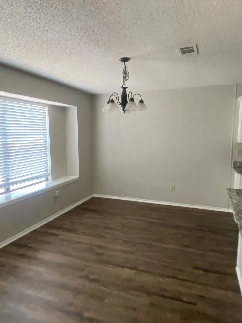 825 Springfield Drive Cedar Hill, TX 75104