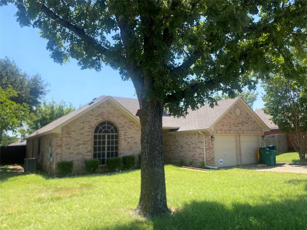 825 Springfield Drive Cedar Hill, TX 75104