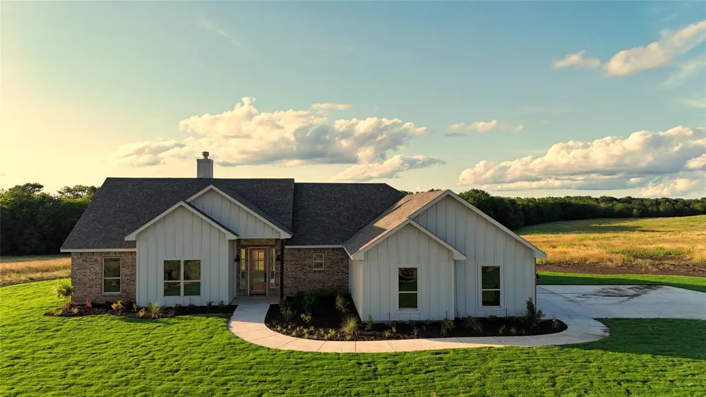 1026 CR 1610 Lone Oak, TX 75453