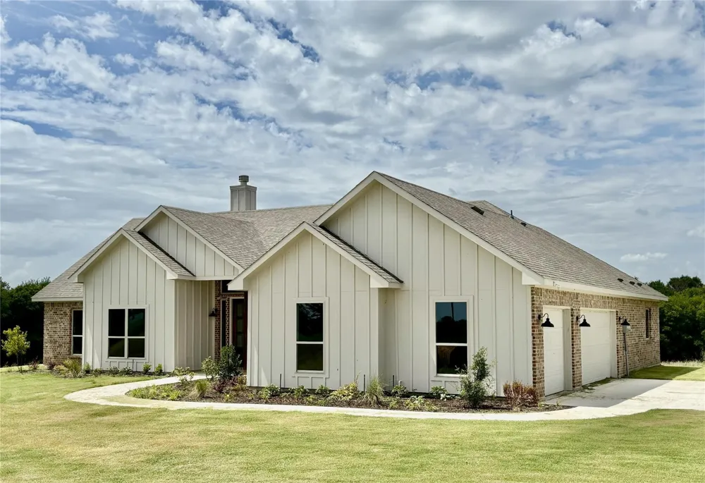 1026 CR 1610 Lone Oak, TX 75453