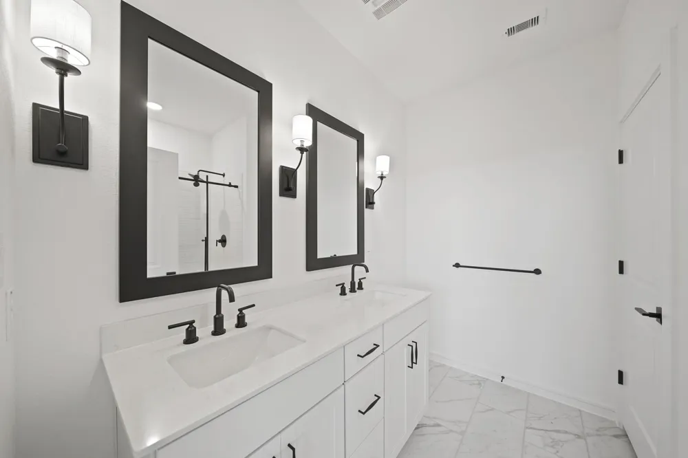 2903 Silver Forest Street Angleton, TX 77515