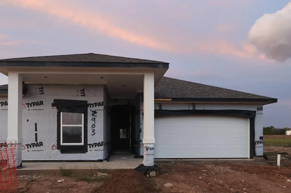 2903 Silver Forest Street Angleton, TX 77515